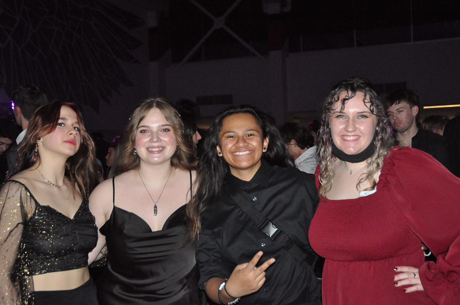 Students+Enjoy+Annual+Sweethearts+Dance+in+Spite+of+Covid+Protocols
