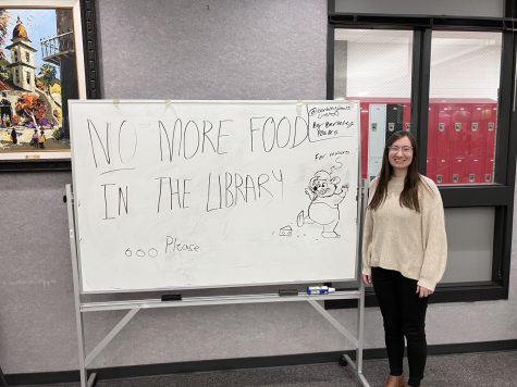 Mrs. Scott posts a sign forbidding food in the Media Center to mainly eliminate the mouse problem.
