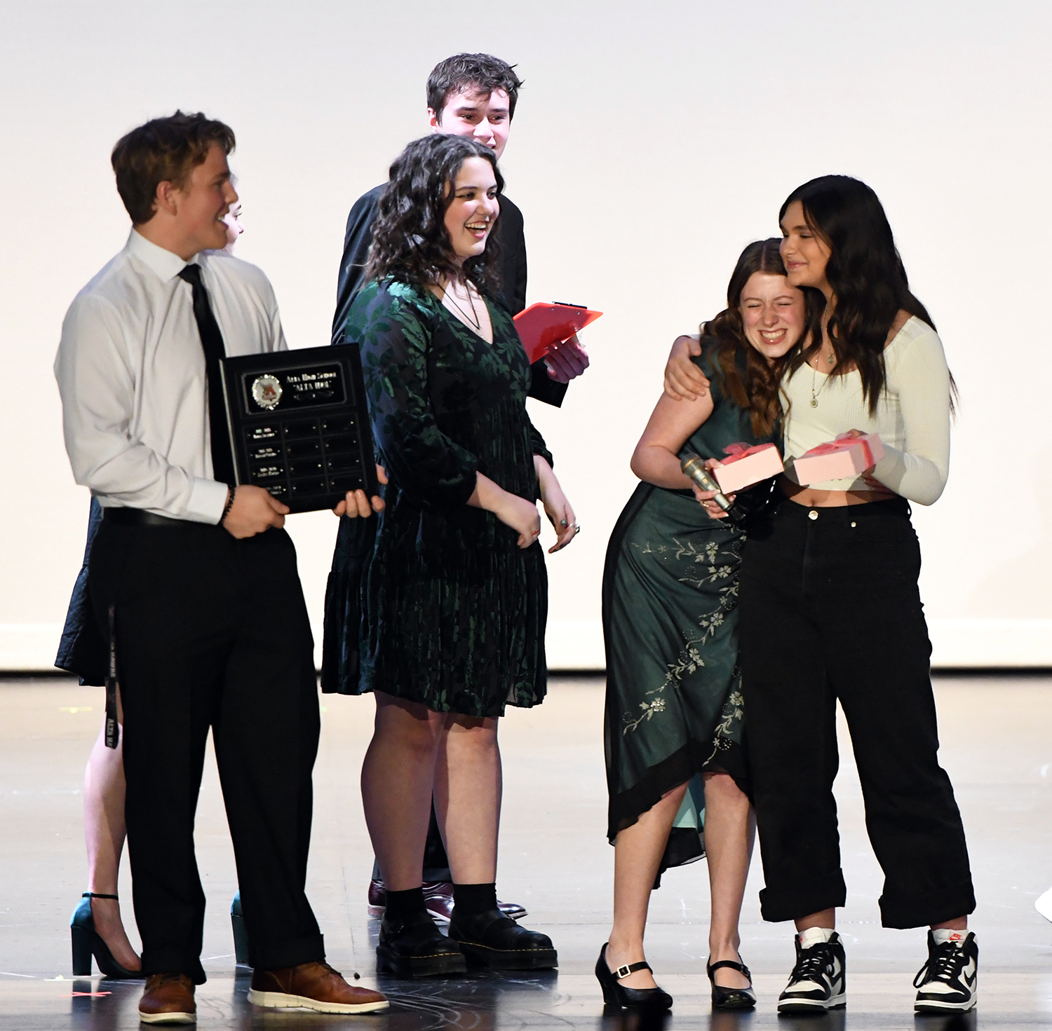 Addi Rich hugs Miranda Stokes as after Miranda was crowned the 2023 Alta Idol winner.