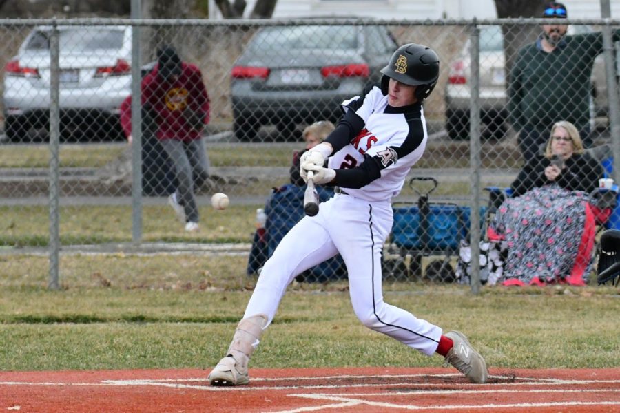 Bently+Crook+takes+a+swing+to+push+his+batting+average+to+.87.+The+Hawks+defeated+Salem+Hills+and+are+moving+up+in+the+state+5A+rankings.